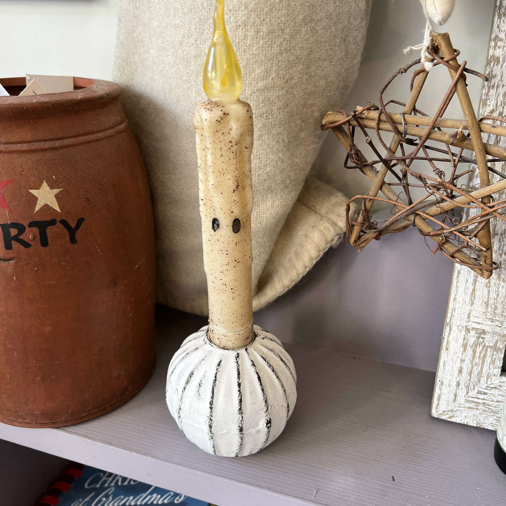 Shabby Chic Round Taper Candle Holder - Olde Glory
