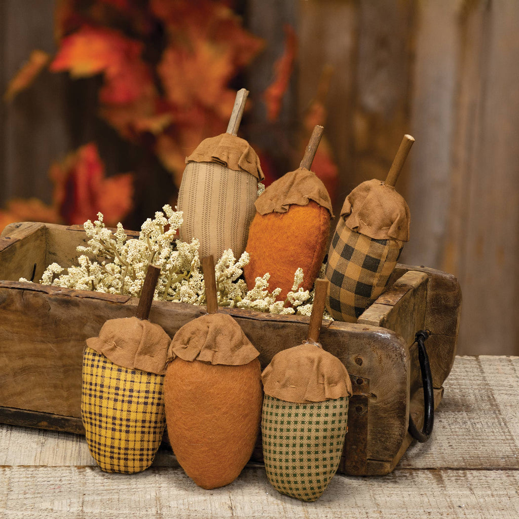 Primitive Acorn Decoration