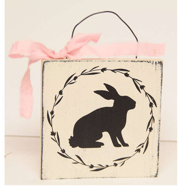 Bunny Wreath Plaque on Wire
