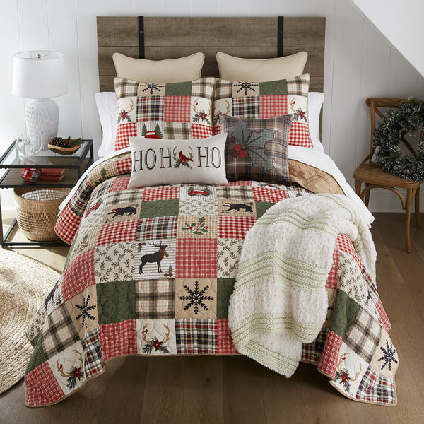 Holly Forest Quilt Set