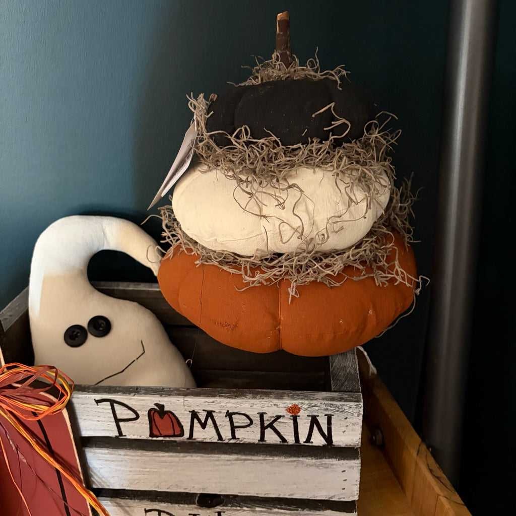 Primitive Pumpkin Stack