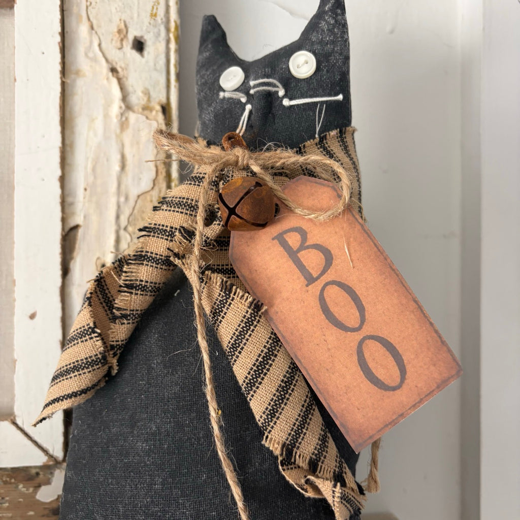 Primitive Boo Cat