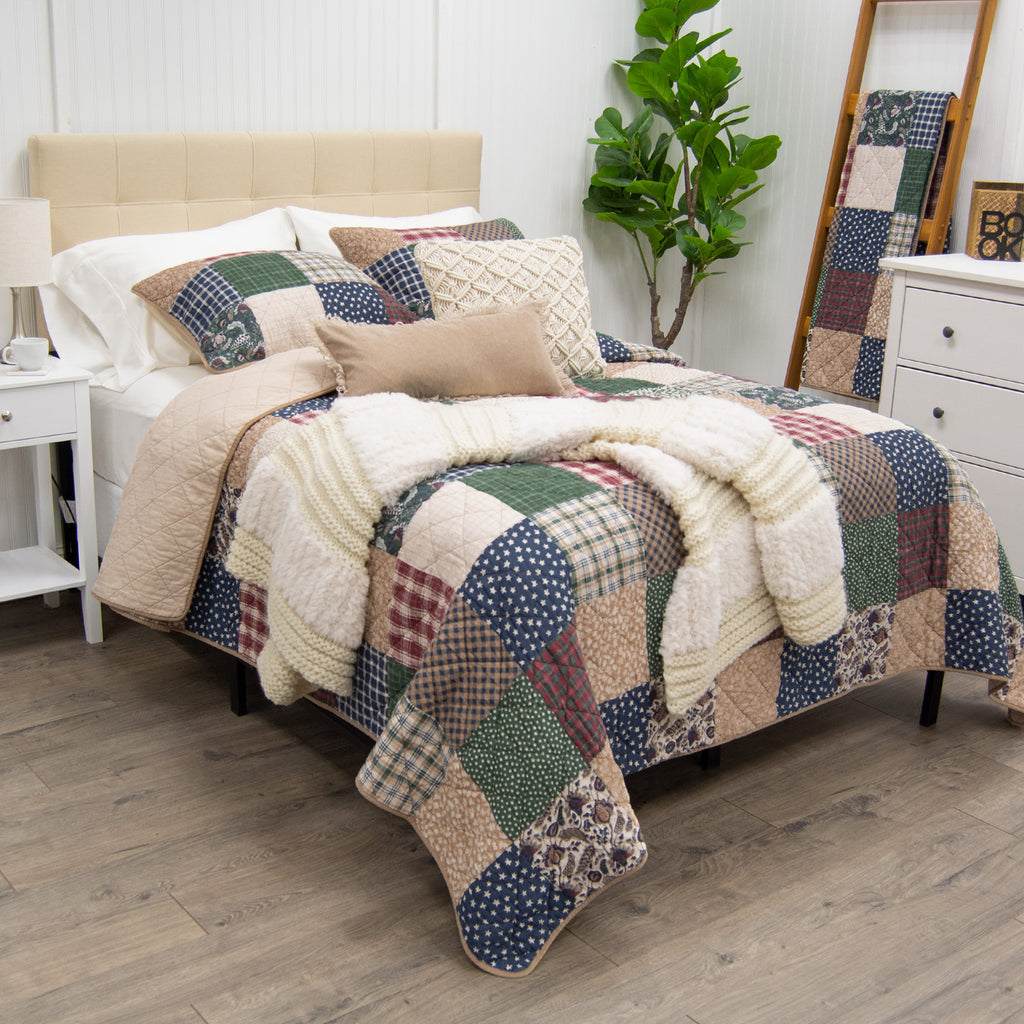Rustic Paisley Quilt Set