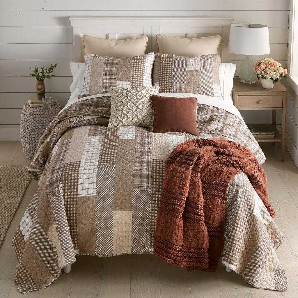 Highland Plaid Quilt Set