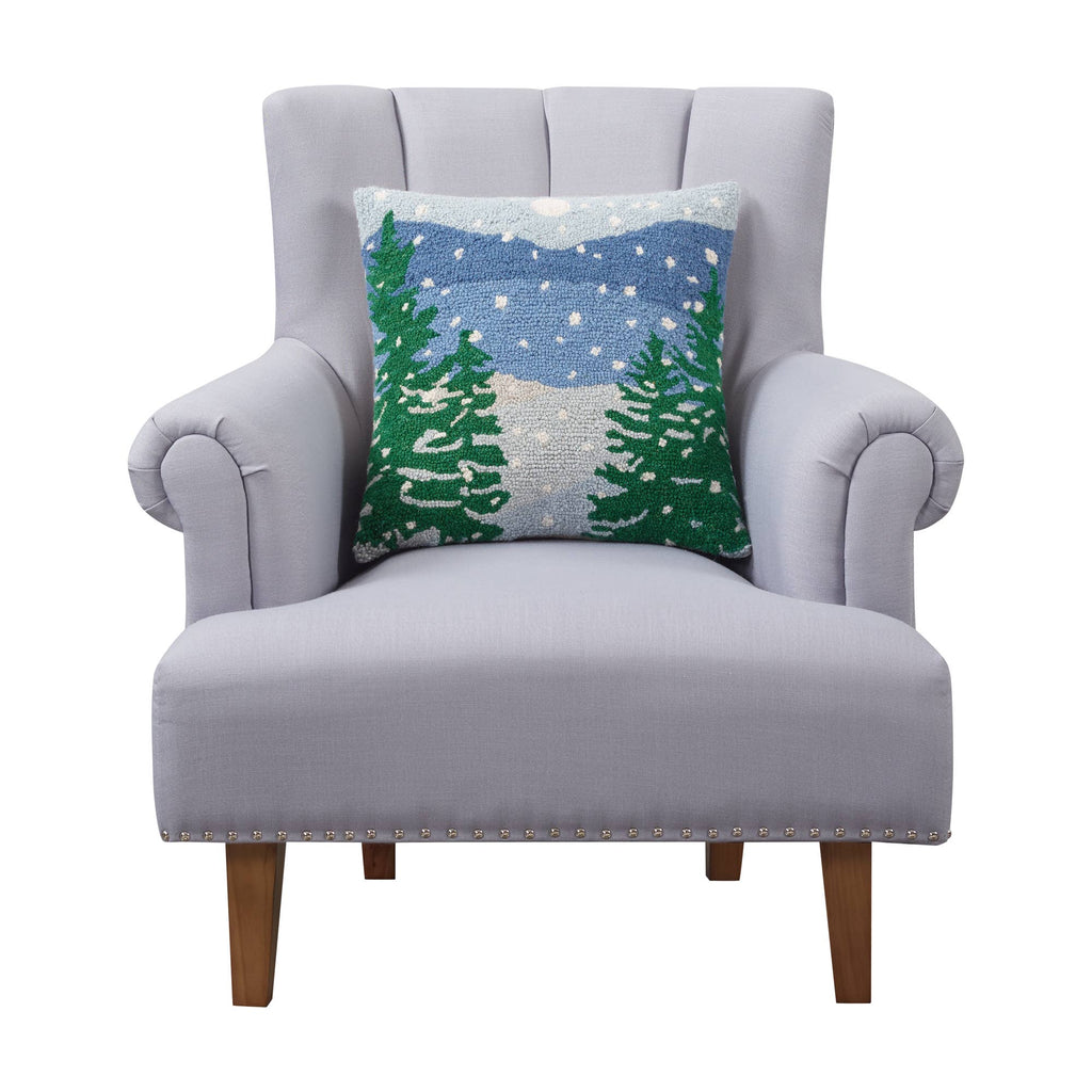Lakeview Holiday Hooked Cushion