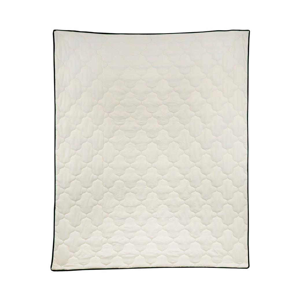 Dashing Lightweight Throw
