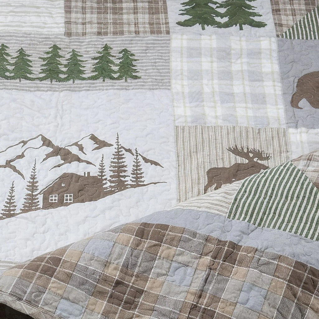 Glacier Patchwork Quilt Set