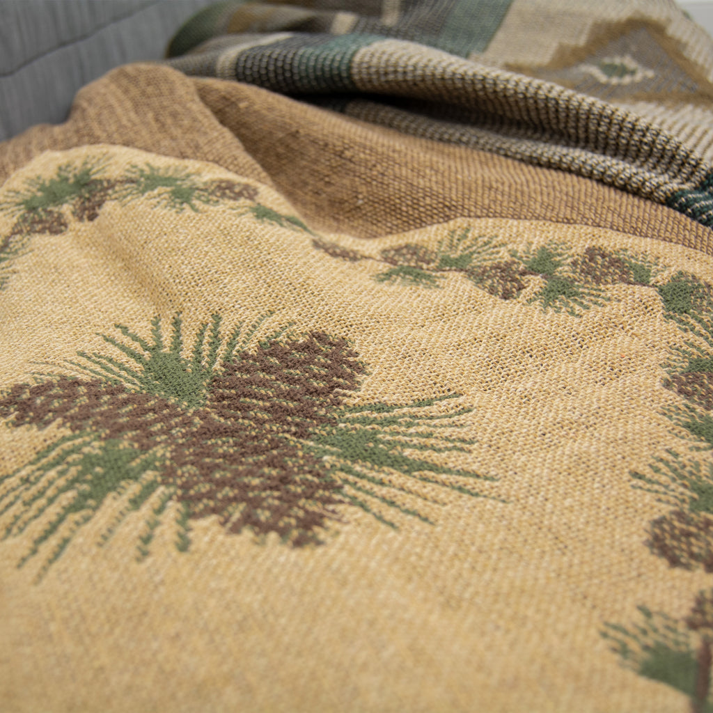 Antique Pine Matelasse Recycled Throw