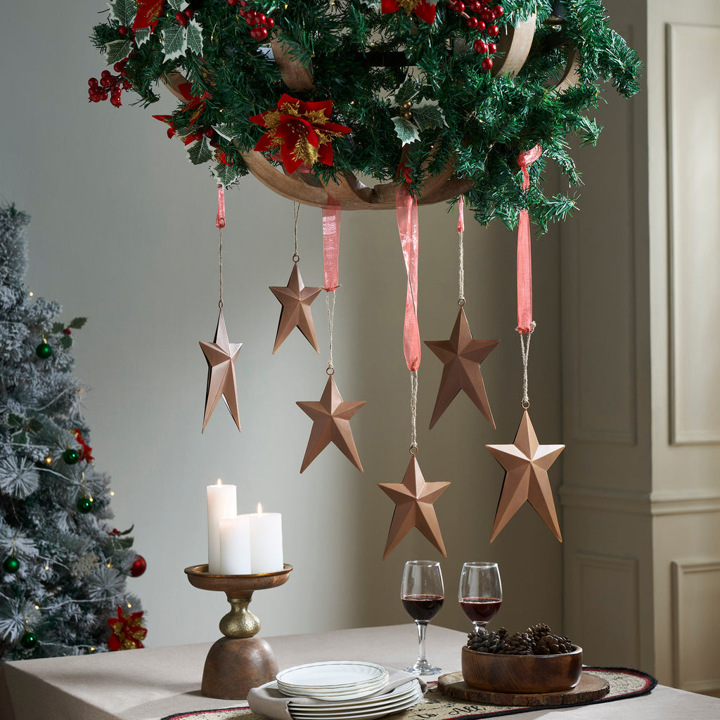 Set of 2 Rusty Metal Star Decorations