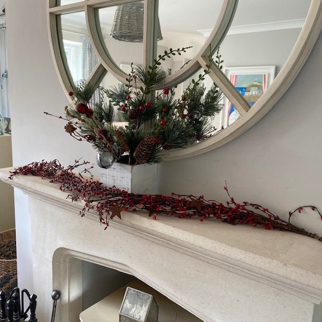 Red and Burgundy Pip Berry Garland with Stars - Olde Glory